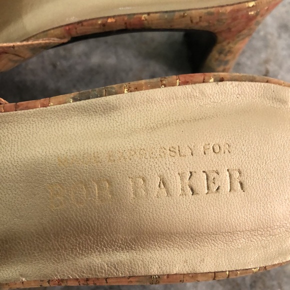 BOB BAKER Kitten Heel Cork Thong Sandals - Picture 3 of 8